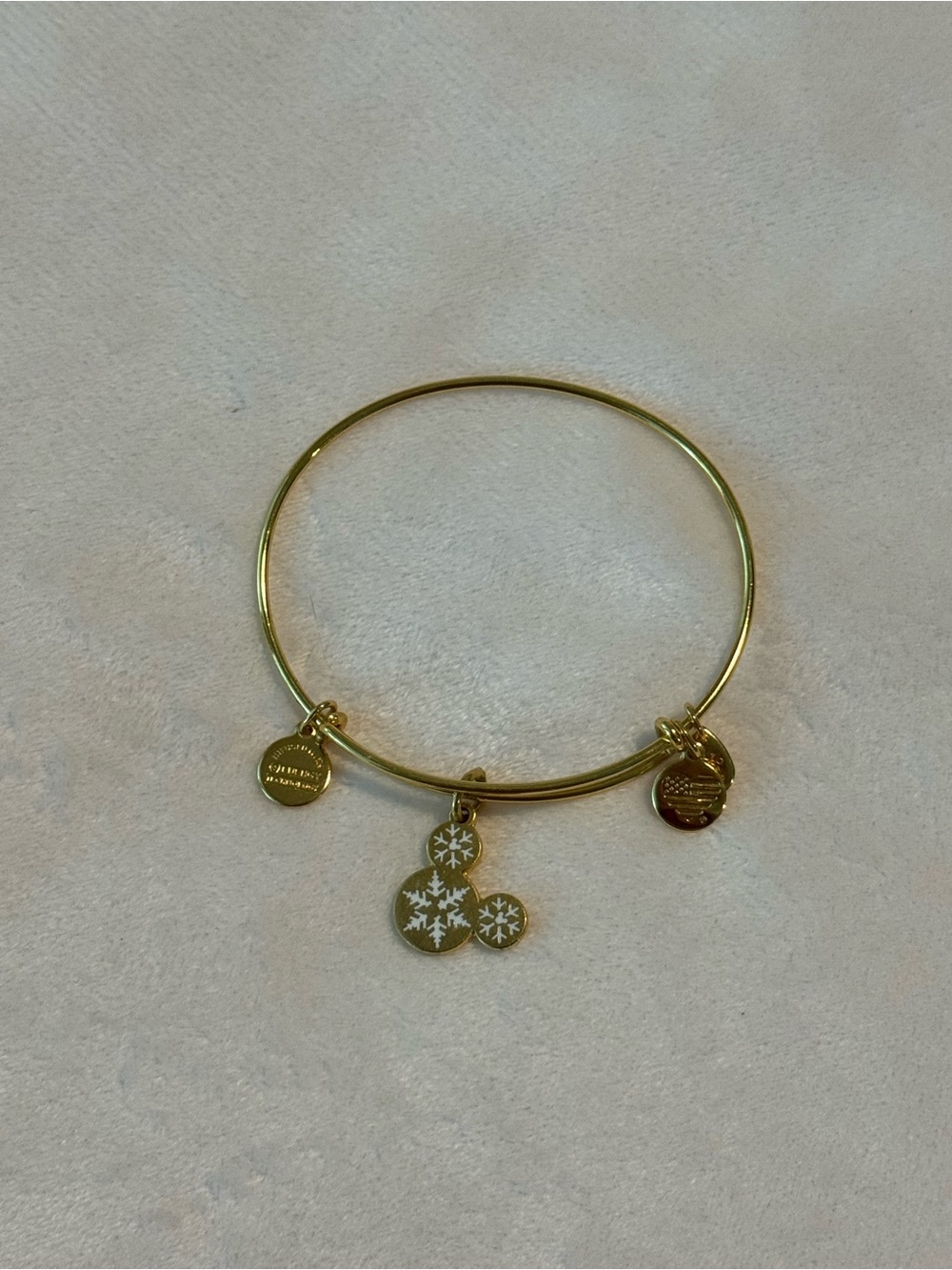 Disney Parks x Alex and Ani 2017 Gold Mickey Mouse Snowflake Icon Bangle